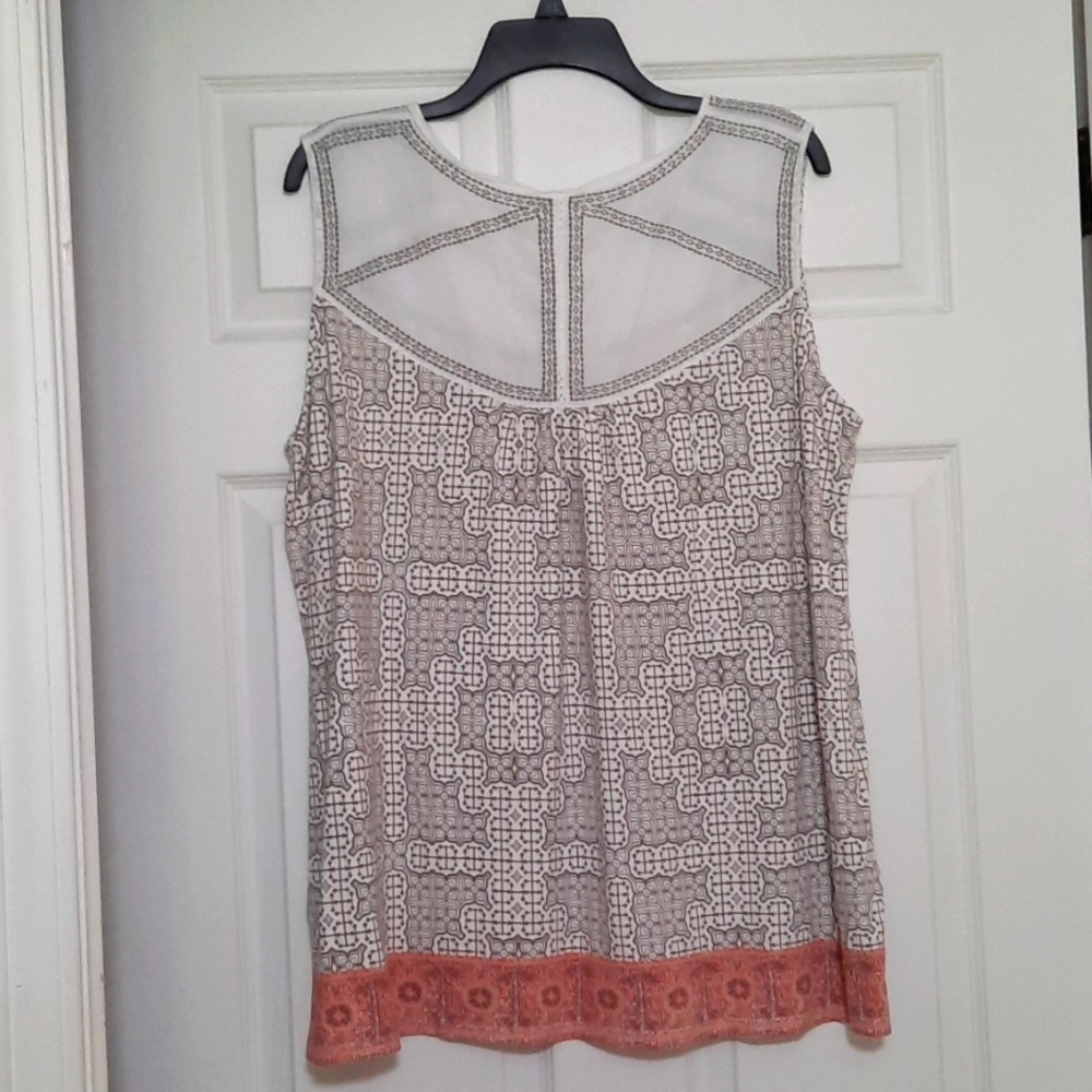 Women's Geometric Print Tank Top - Gray and Orange - Picture 3 of 4